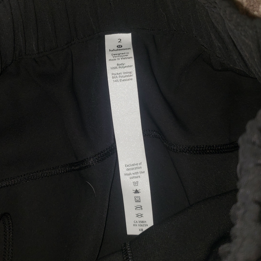 Last Chance! On The fly Lululemon skirt - Picture 5 of 10